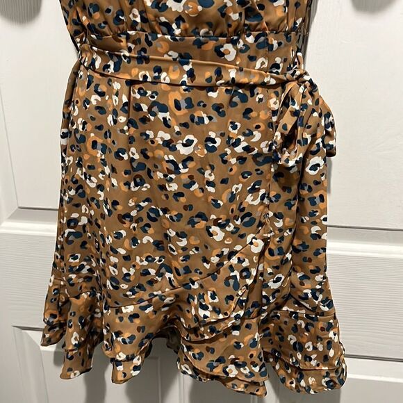 Sadie and Sage Dress - Picture 3 of 6